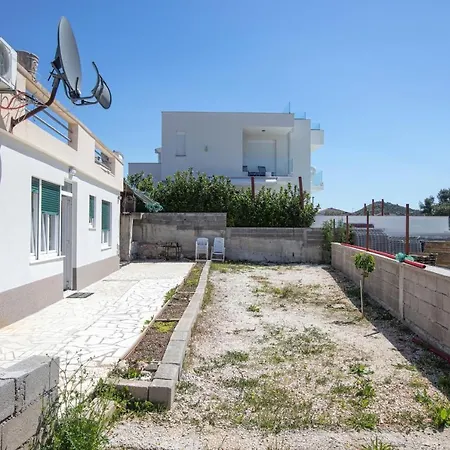 By The Sea Stupin Celine, - 21279 * Rogoznica (Sibenik-Knin)