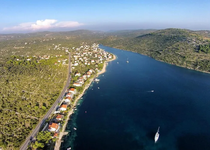 By The Sea Stupin Celine, - 21279 * Rogoznica (Sibenik-Knin)